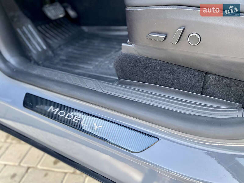 Внедорожник / Кроссовер Tesla Model Y 2022 в Рогатине