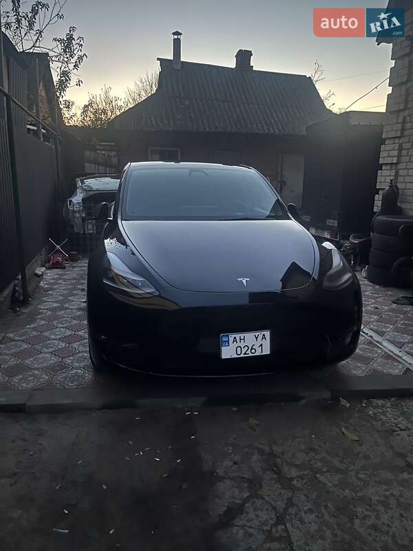 Позашляховик / Кросовер Tesla Model Y 2021 в Києві