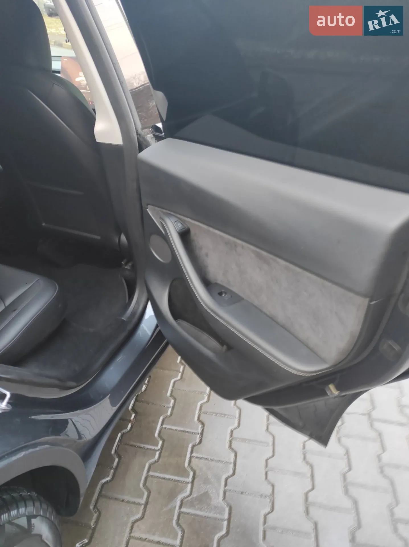 2023 Tesla Model Y - мініатюра 4