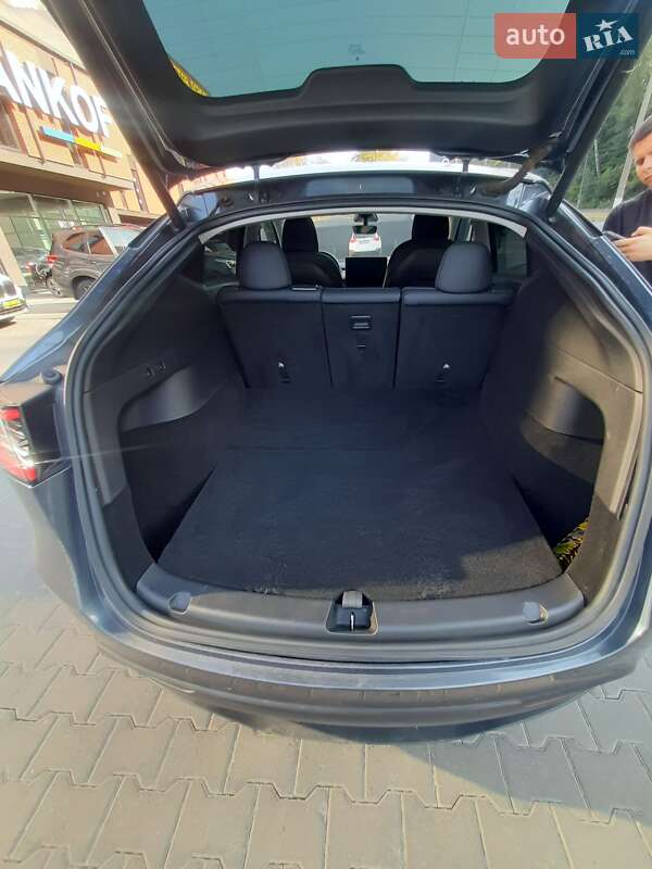 Лифтбек Tesla Model Y 2020 в Черновцах