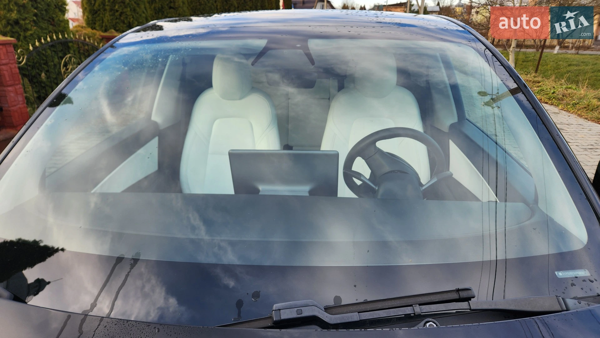 2020 Tesla Model Y - мініатюра 3