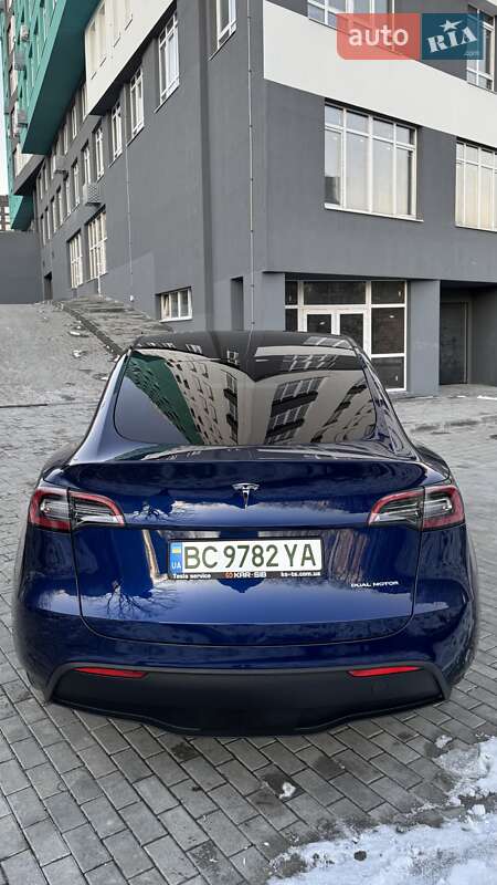 Позашляховик / Кросовер Tesla Model Y 2023 в Львові