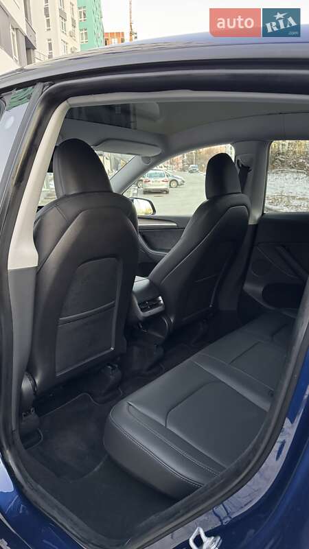 Позашляховик / Кросовер Tesla Model Y 2023 в Львові