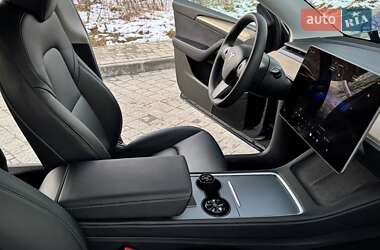 Внедорожник / Кроссовер Tesla Model Y 2023 в 