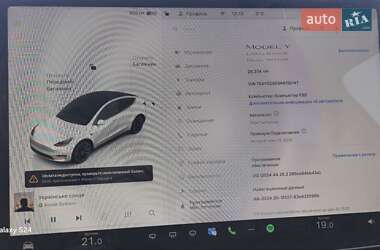 Внедорожник / Кроссовер Tesla Model Y 2023 в Львове