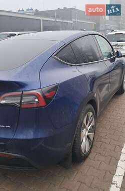 Внедорожник / Кроссовер Tesla Model Y 2021 в 