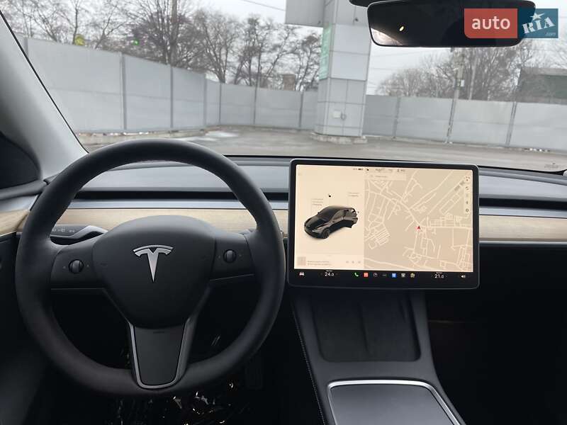 Внедорожник / Кроссовер Tesla Model Y 2022 в Киеве