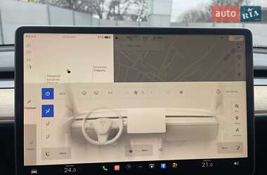 Внедорожник / Кроссовер Tesla Model Y 2022 в 