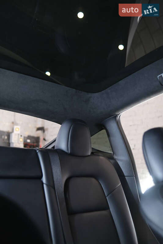 Позашляховик / Кросовер Tesla Model Y 2020 в Луцьку