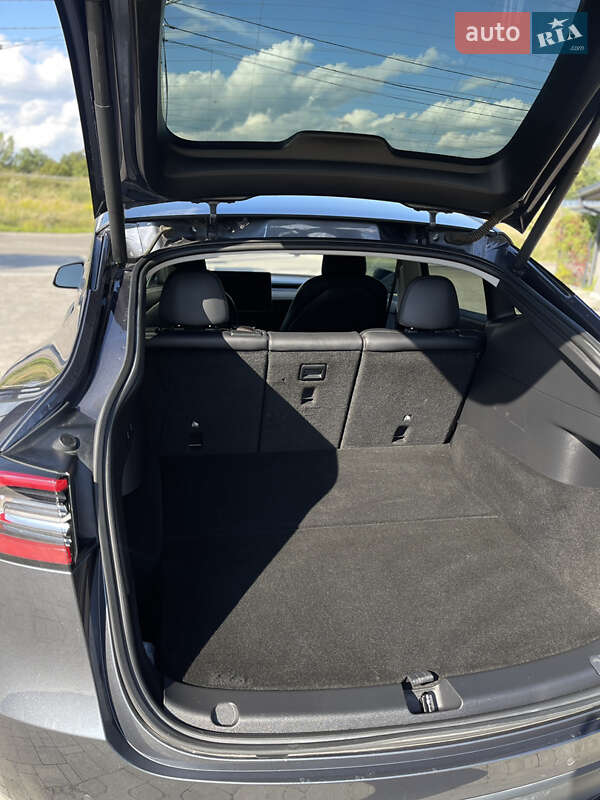 Внедорожник / Кроссовер Tesla Model Y 2021 в Золочеве