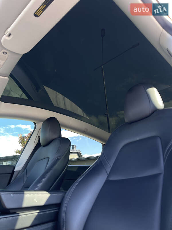 Внедорожник / Кроссовер Tesla Model Y 2021 в Золочеве