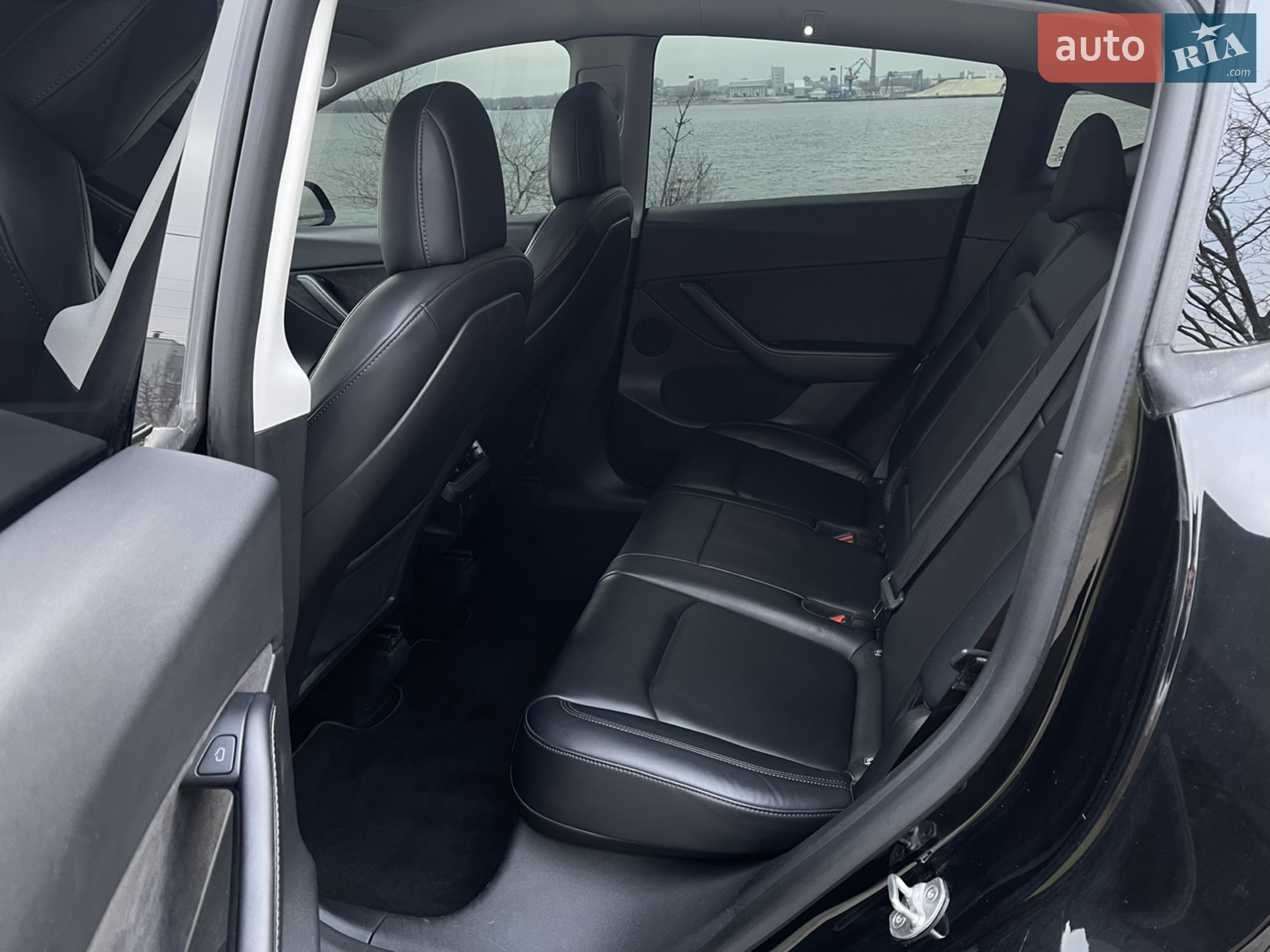 2022 Tesla Model Y - мініатюра 15