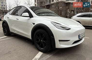 Внедорожник / Кроссовер Tesla Model Y 2022 в 