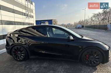 Позашляховик / Кросовер Tesla Model Y 2022 в Києві