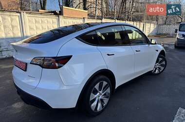 Позашляховик / Кросовер Tesla Model Y 2024 в 