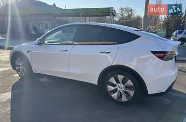 Позашляховик / Кросовер Tesla Model Y 2024 в 