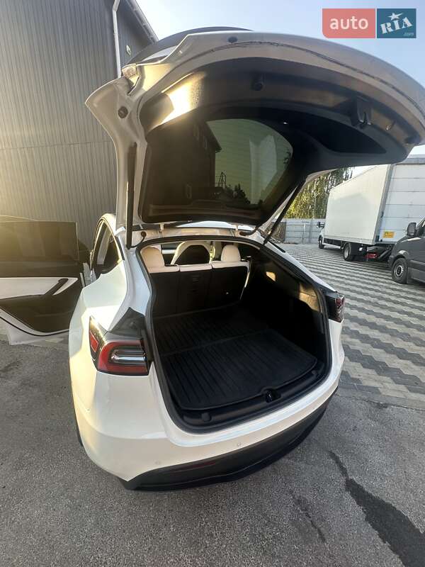 Внедорожник / Кроссовер Tesla Model Y 2022 в Киеве фото 15 Внедорожник / Кроссовер Tesla Model Y 2022 в Киеве
