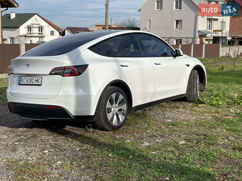 Позашляховик / Кросовер Tesla Model Y 2021 в Трускавці