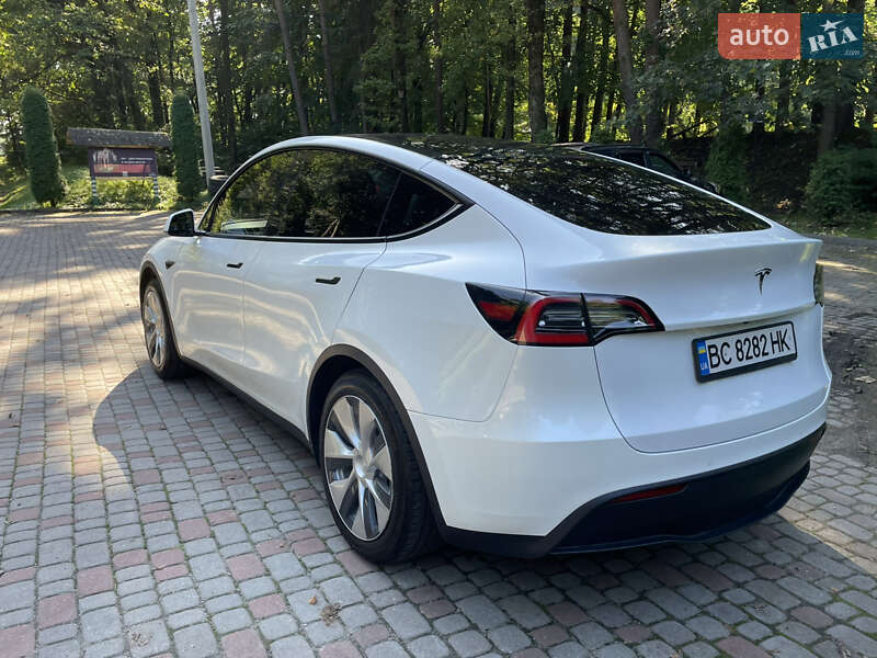 Позашляховик / Кросовер Tesla Model Y 2021 в Трускавці