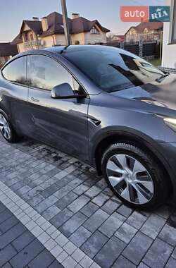 Внедорожник / Кроссовер Tesla Model Y 2023 в 