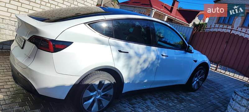 Внедорожник / Кроссовер Tesla Model Y 2022 в Умани