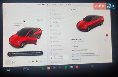 Внедорожник / Кроссовер Tesla Model Y 2020 в 