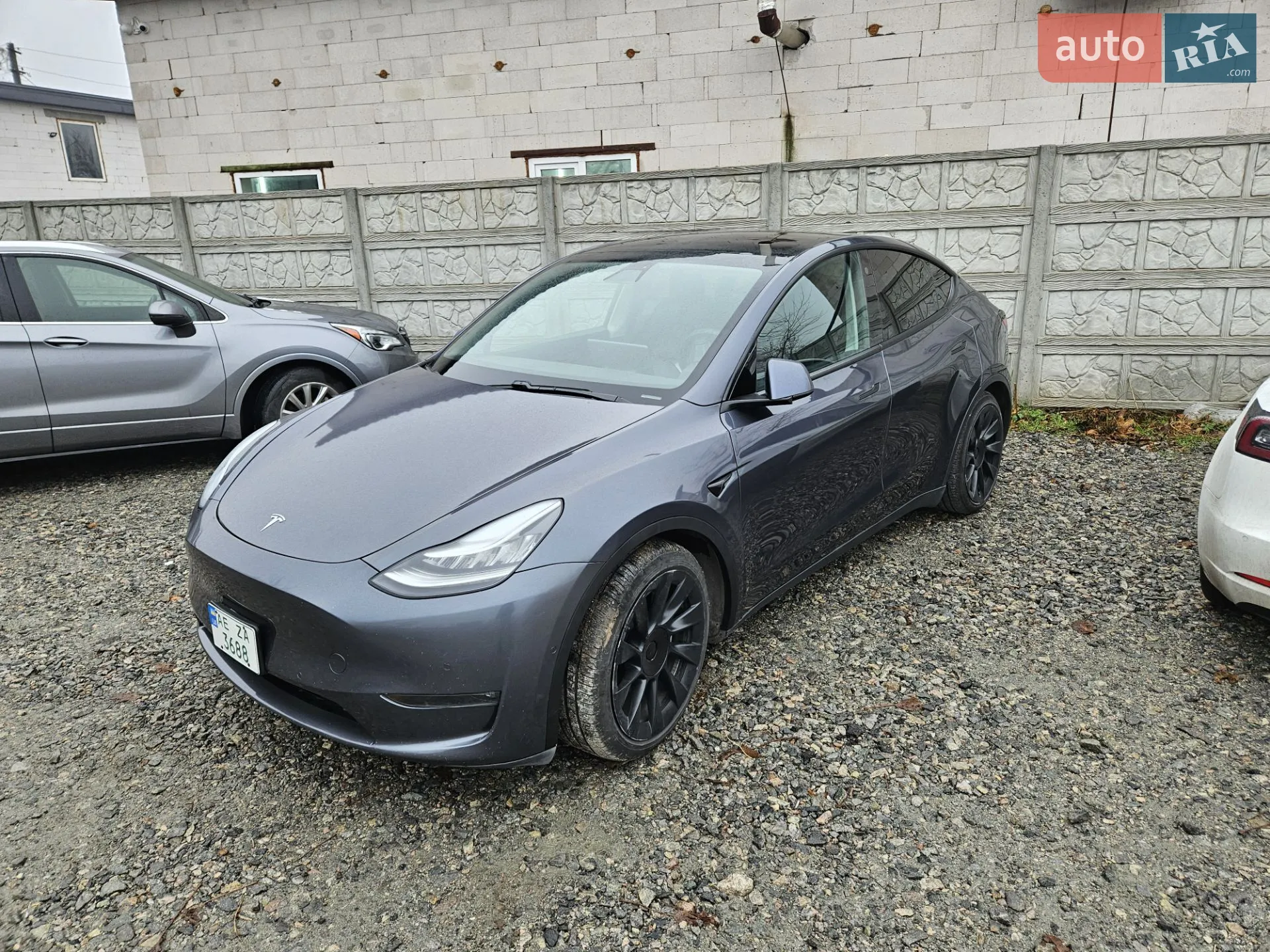 2020 Tesla Model Y - мініатюра 3