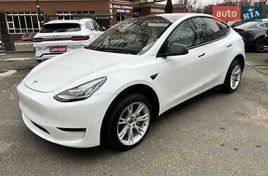Внедорожник / Кроссовер Tesla Model Y 2021 в 