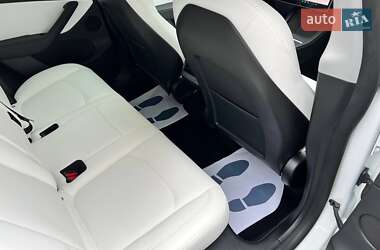 Внедорожник / Кроссовер Tesla Model Y 2021 в 