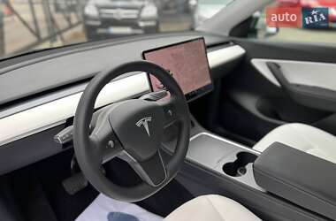 Внедорожник / Кроссовер Tesla Model Y 2021 в 
