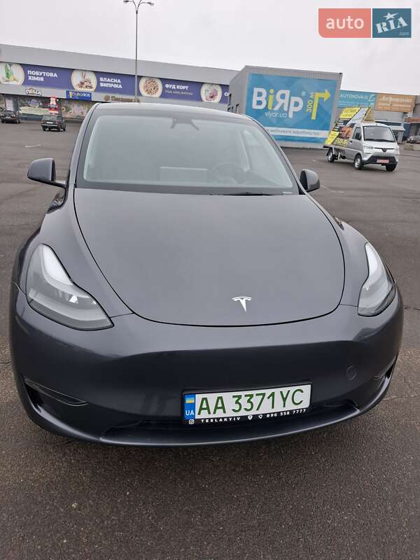 Внедорожник / Кроссовер Tesla Model Y 2023 в Полтаве