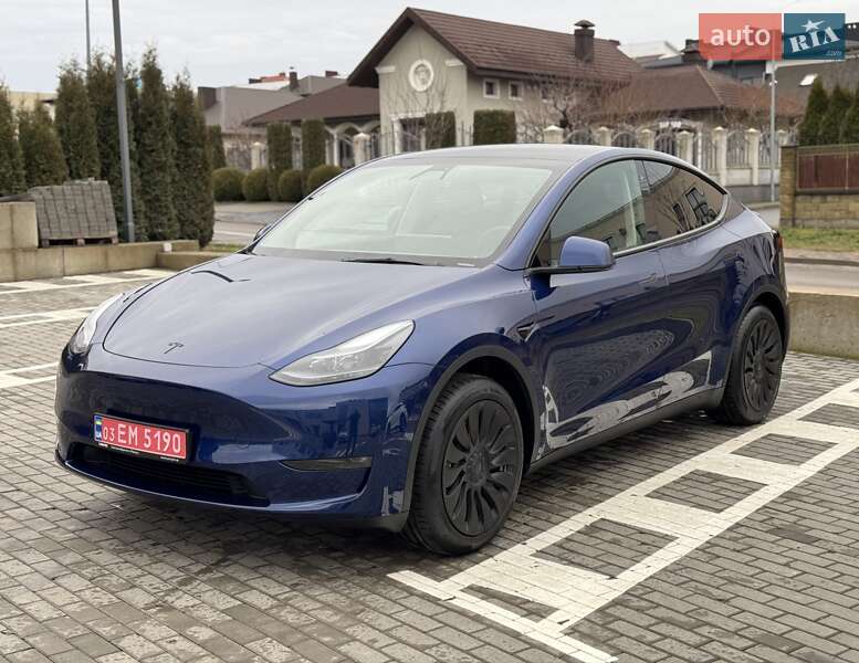 Внедорожник / Кроссовер Tesla Model Y 2023 в Ровно