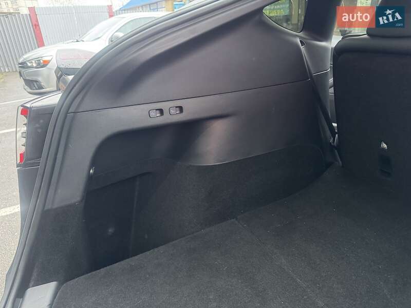 Позашляховик / Кросовер Tesla Model Y 2020 в Києві