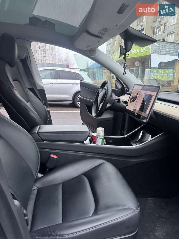 Позашляховик / Кросовер Tesla Model Y 2020 в Києві