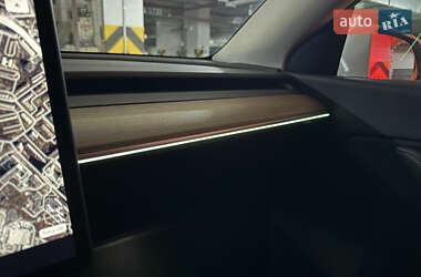 Внедорожник / Кроссовер Tesla Model Y 2022 в 