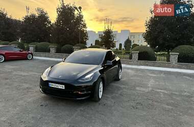 Внедорожник / Кроссовер Tesla Model Y 2021 в Сумах