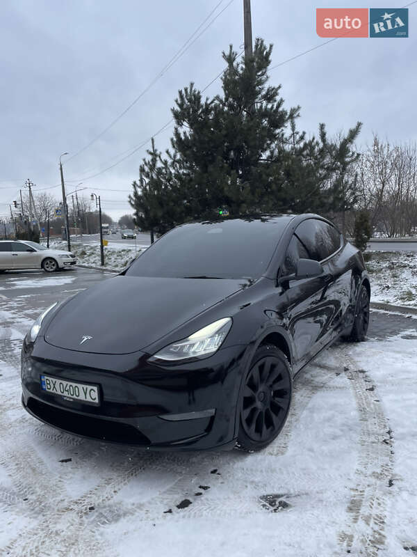 Tesla Model Y 2022