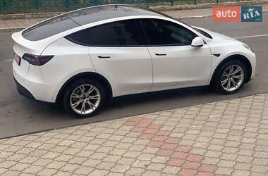 Позашляховик / Кросовер Tesla Model Y 2022 в Дубровиці
