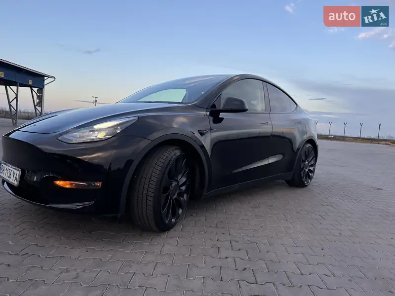 Tesla Model Y 2022