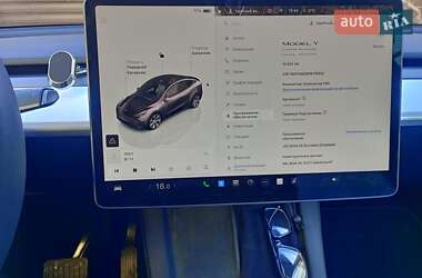 Внедорожник / Кроссовер Tesla Model Y 2023 в Киеве