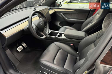 Внедорожник / Кроссовер Tesla Model Y 2023 в Киеве