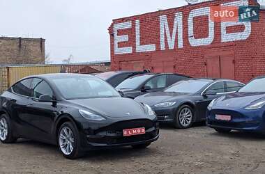 Позашляховик / Кросовер Tesla Model Y 2024 в Києві