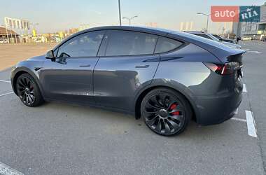 Позашляховик / Кросовер Tesla Model Y 2023 в Києві