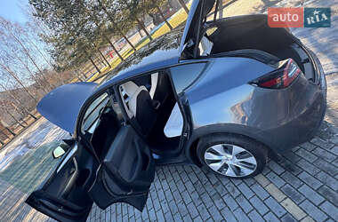 Внедорожник / Кроссовер Tesla Model Y 2024 в 
