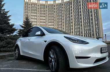 Внедорожник / Кроссовер Tesla Model Y 2021 в 
