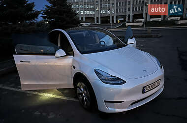 Внедорожник / Кроссовер Tesla Model Y 2021 в 