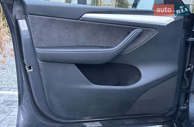 Внедорожник / Кроссовер Tesla Model Y 2023 в 