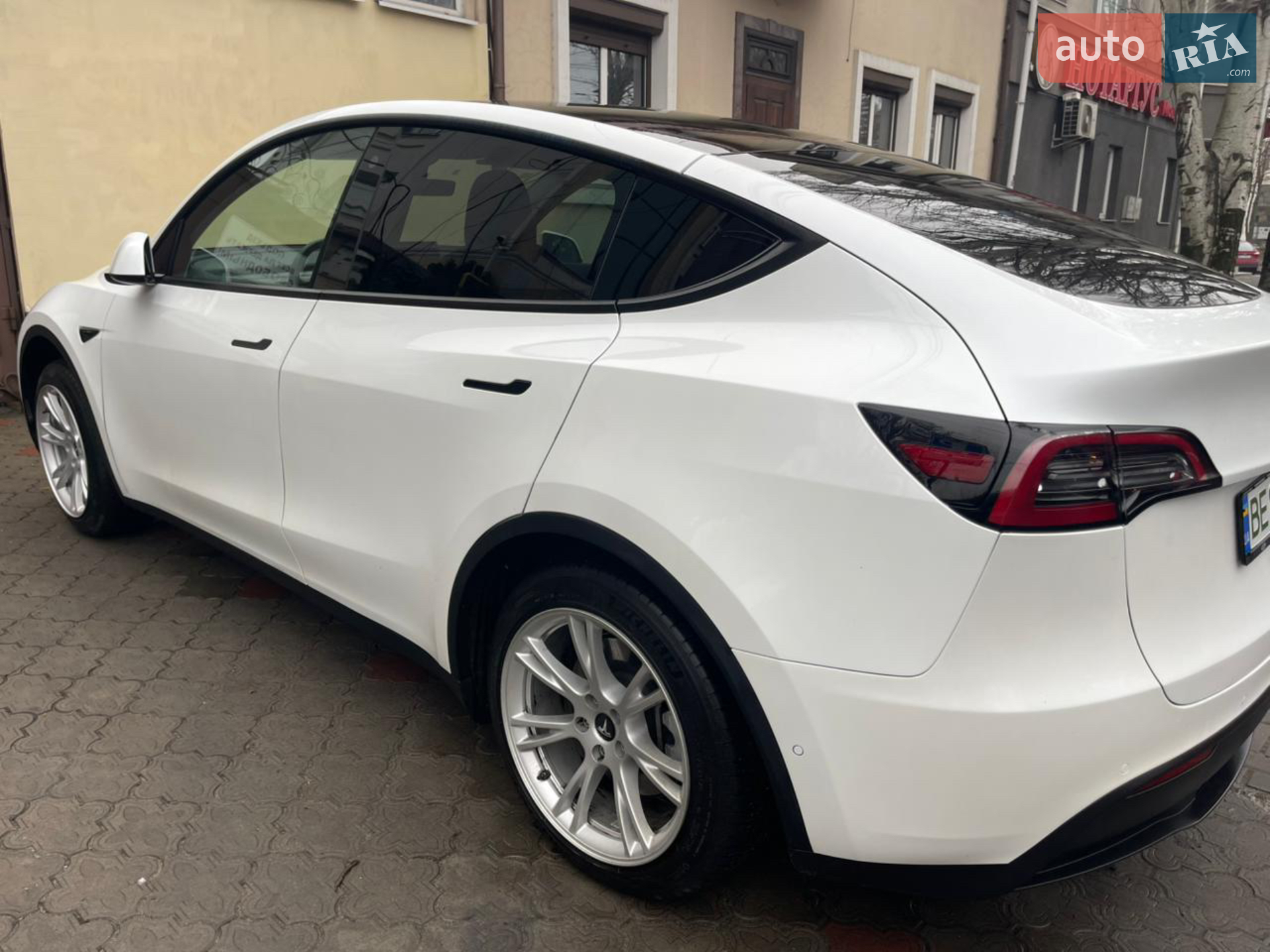 2021 Tesla Model Y - мініатюра 3
