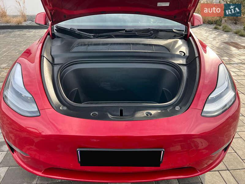 Внедорожник / Кроссовер Tesla Model Y 2022 в Луцке