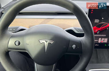 Внедорожник / Кроссовер Tesla Model Y 2022 в 
